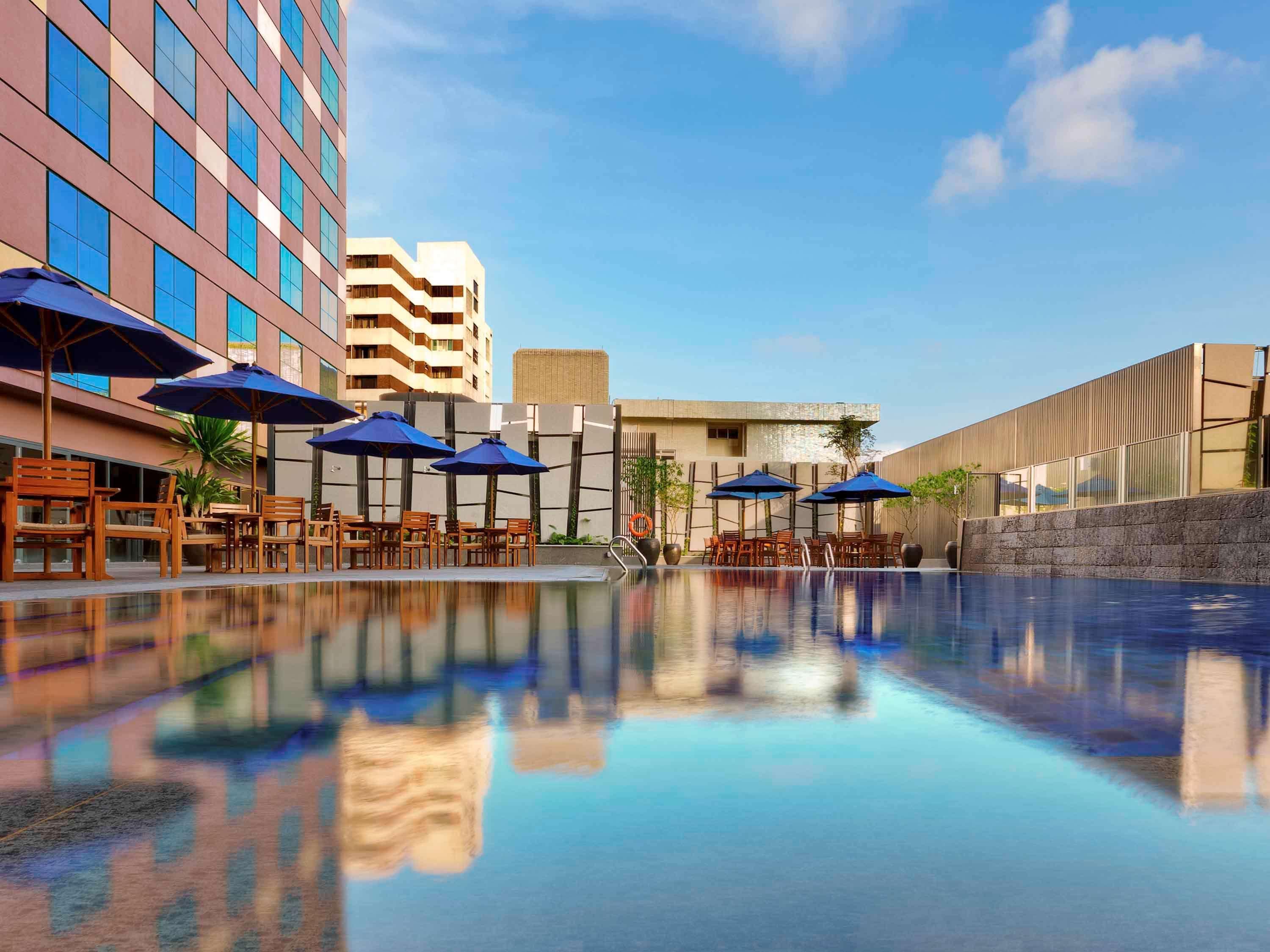 Grand Mercure Singapore Roxy Extérieur photo