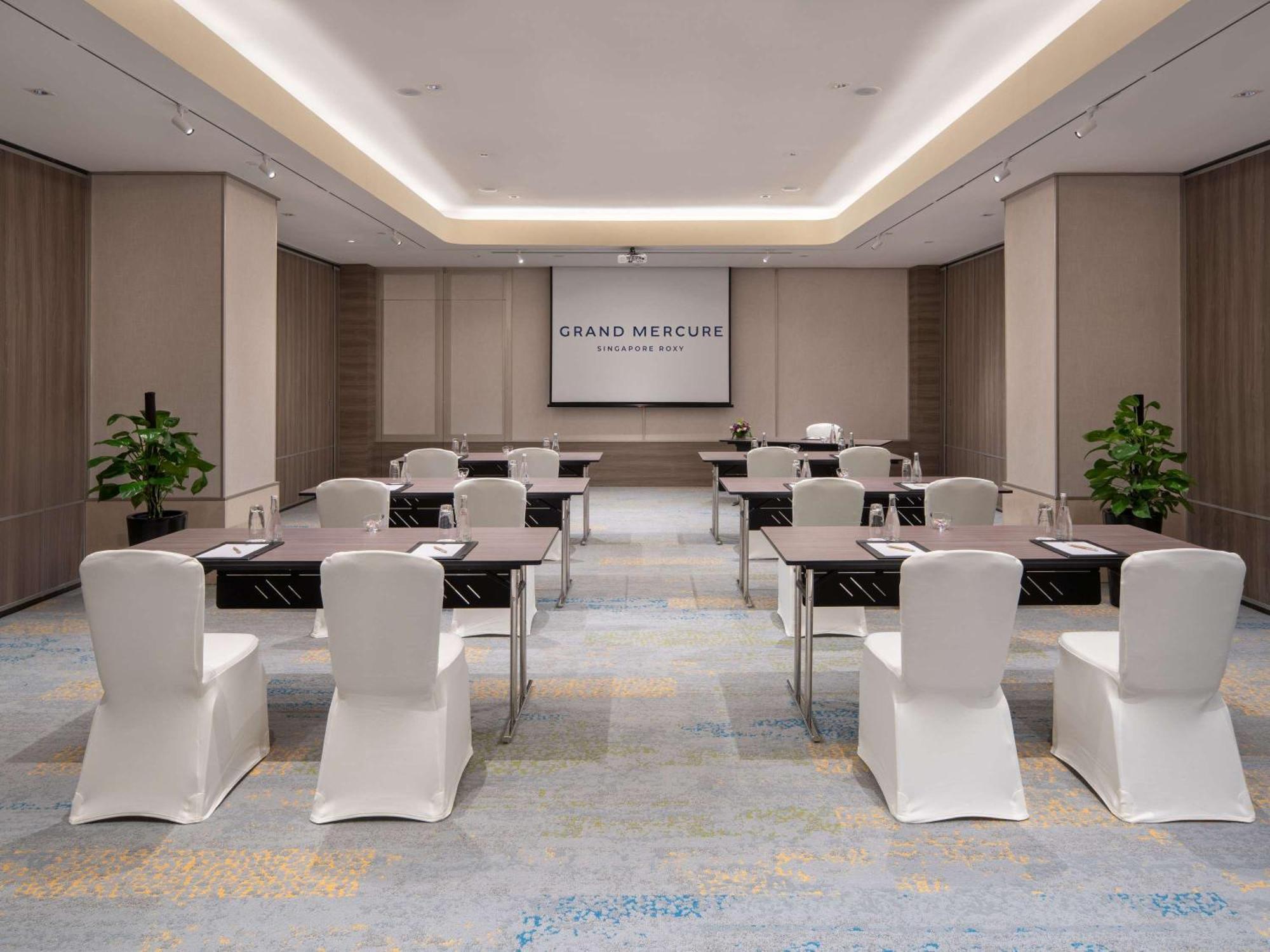 Grand Mercure Singapore Roxy Extérieur photo
