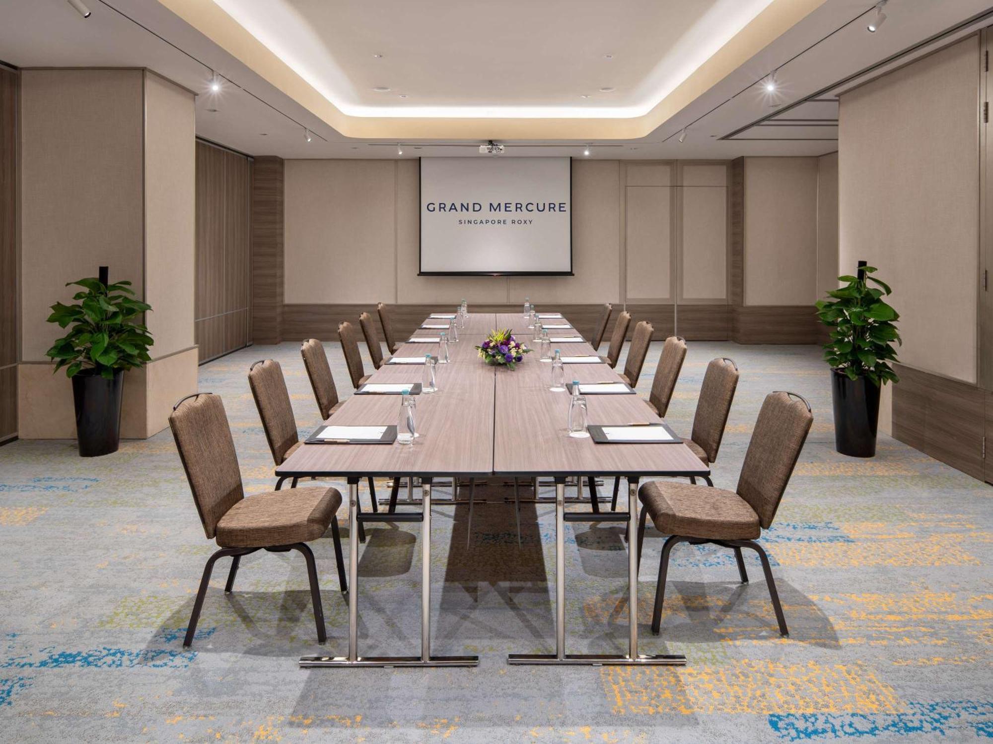 Grand Mercure Singapore Roxy Extérieur photo