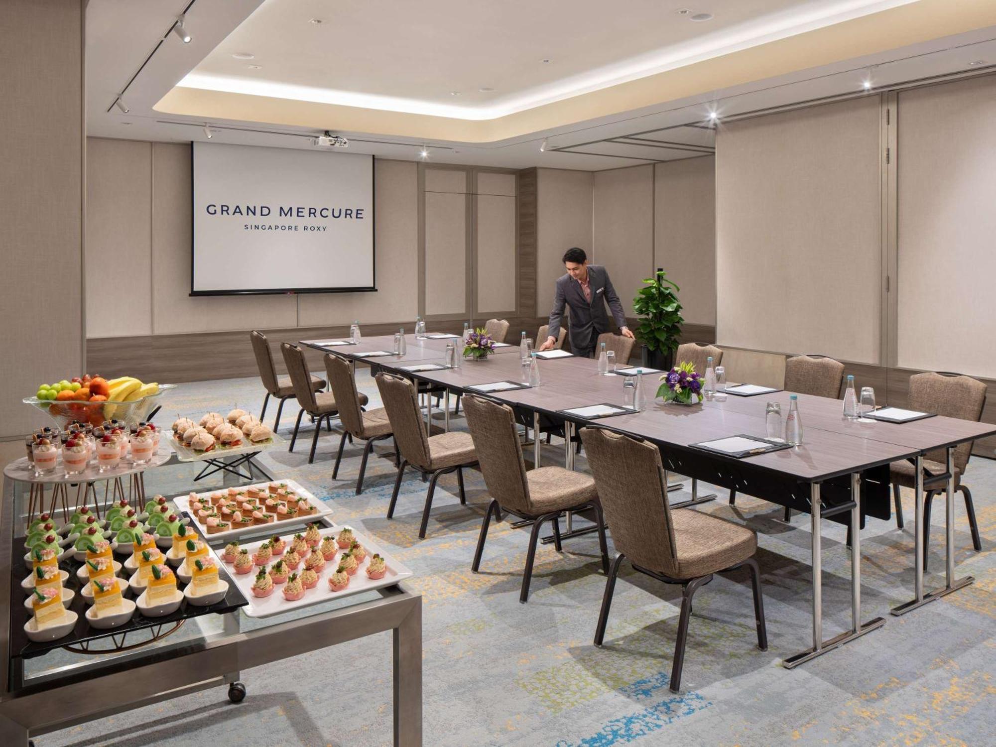 Grand Mercure Singapore Roxy Extérieur photo