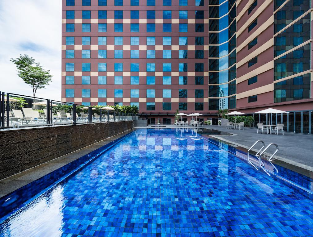 Grand Mercure Singapore Roxy Extérieur photo